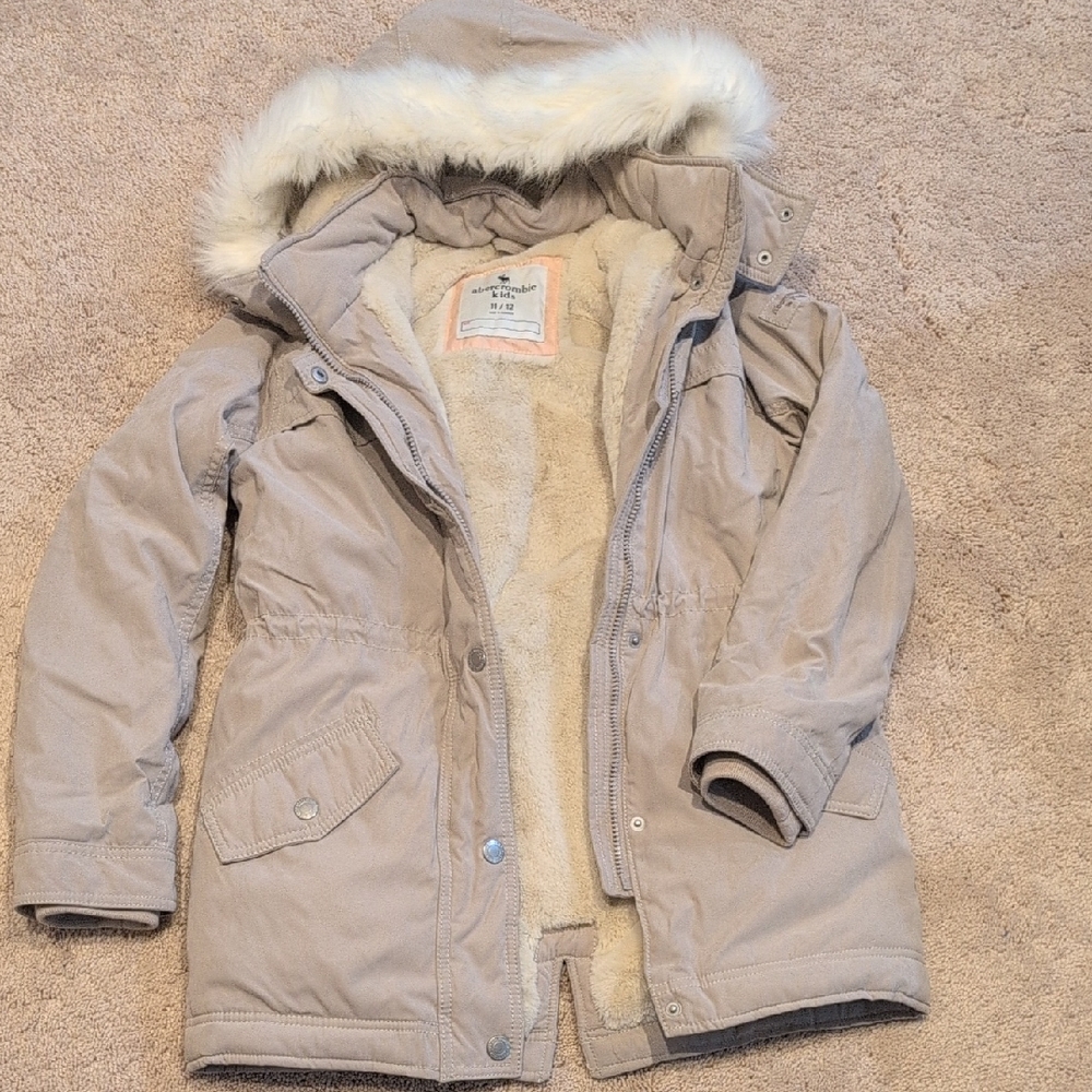 Abercrombie Kids Tan Puffer Jacket with Faux Fur